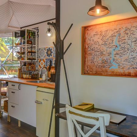 Tiche Misto Glamping Hotel สลาปี ภายนอก รูปภาพ