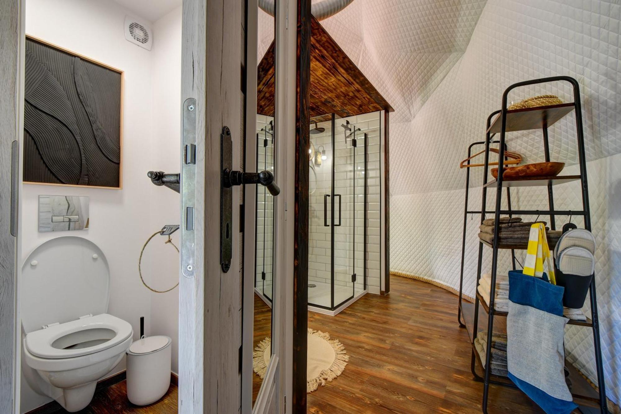 Tiche Misto Glamping Hotel สลาปี ภายนอก รูปภาพ